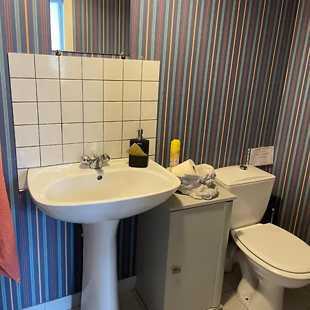 Les Maisons Des Halles Cerisy-la-Foret