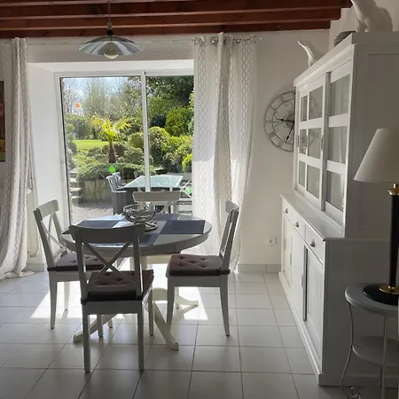 Dom wakacyjny Les Maisons Des Halles Cerisy-la-Foret