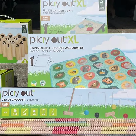 Les Maisons Des Halles Cerisy-la-Foret