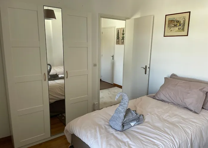 Les Maisons Des Halles Feriehus Cerisy-la-Foret