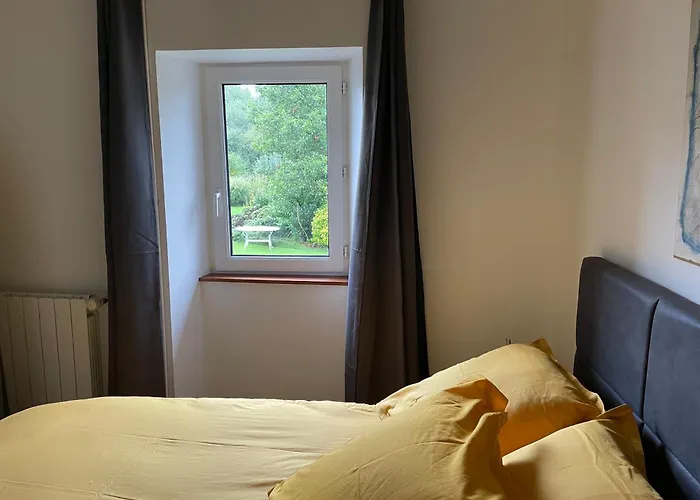 Les Maisons Des Halles Cerisy-la-Foret