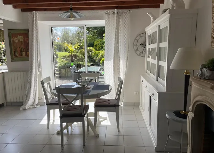 Feriehus Les Maisons Des Halles Cerisy-la-Foret