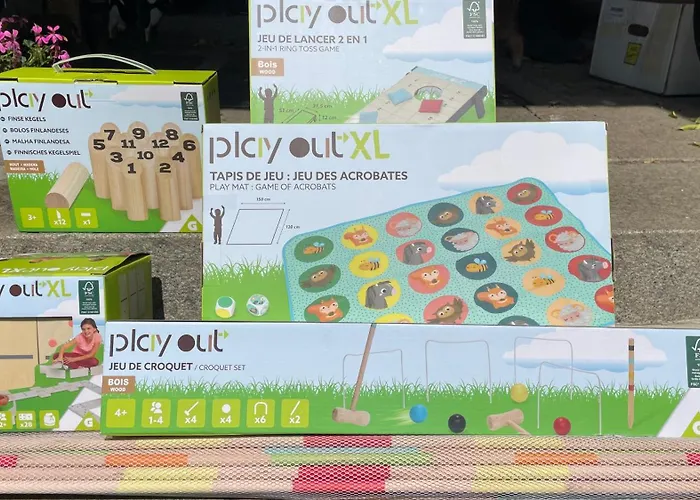 Les Maisons Des Halles Cerisy-la-Foret