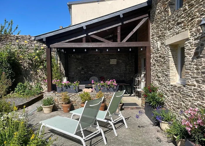 Les Maisons Des Halles * Cerisy-la-Foret